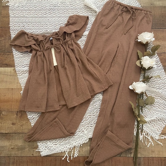 SABO ⭐️NWT Chic Kala Chocolate Off-Shoulder Top + High Waist Pants - Picture 3 of 15